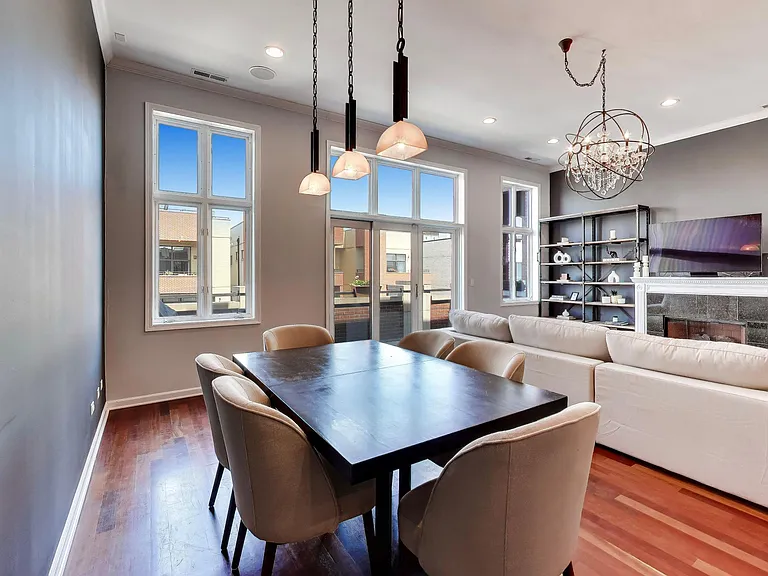 1417 W Chicago Ave #3 — Photo 6