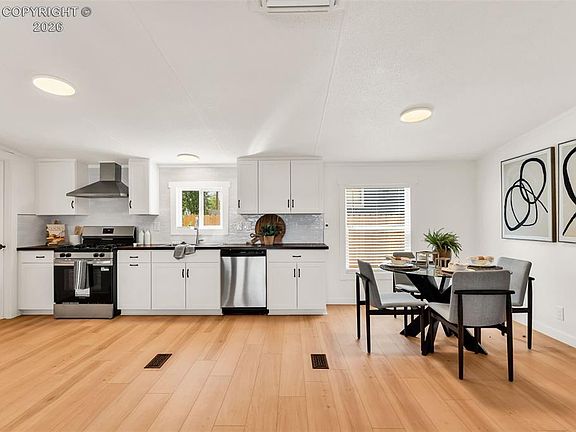 4th image of 2206 W 16th St