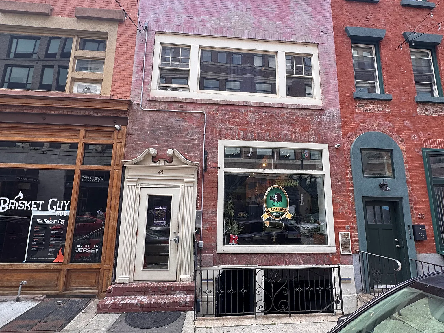 1 bed, 1.5 bath, 800 sqft, $2,000 — Photo 2