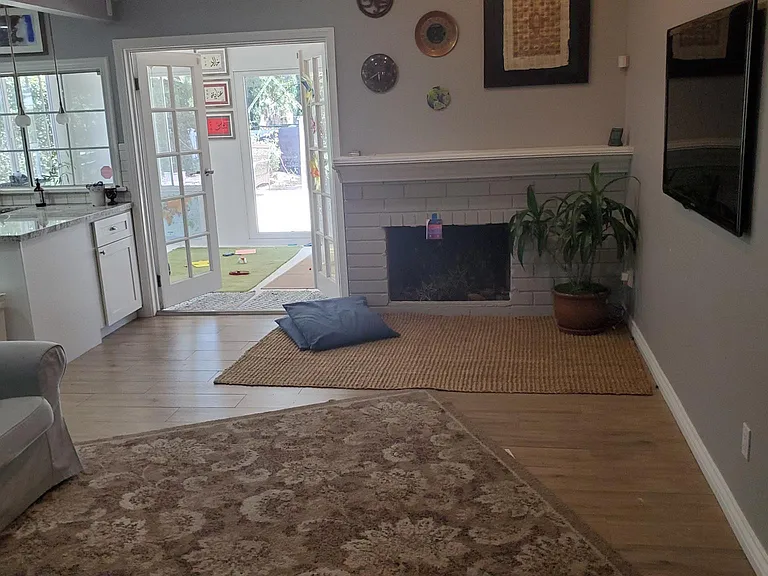 11606 Lyster Ave — Photo 10