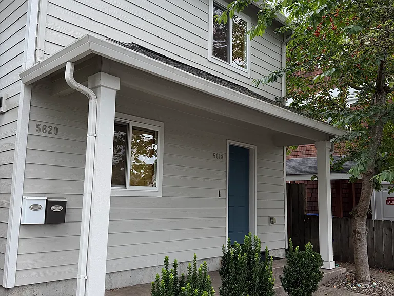 5618 SE 22nd Ave — Photo 1