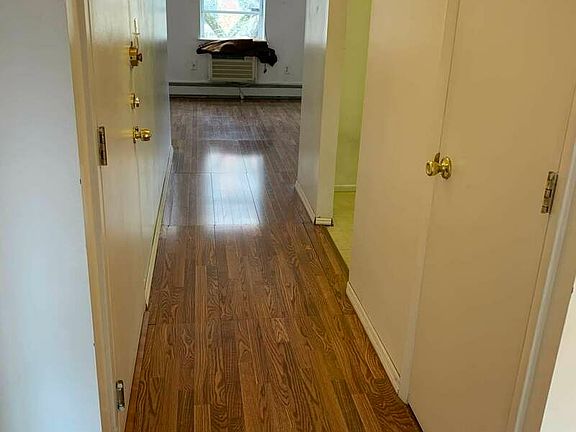 3rd image of 1 E 117th St #2F