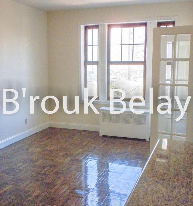 1st image of 211 W 11th St #4E