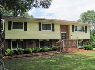 192 Janet Dr, Rossville, GA 30741