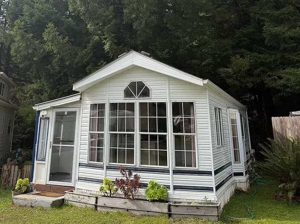 51 Midway Dr, Trinidad, CA 95570