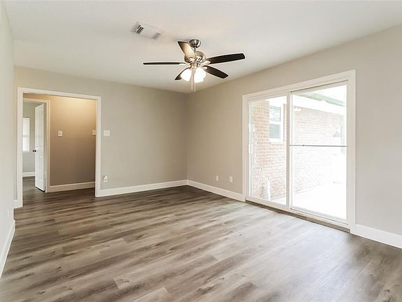 4th image of 10313 Kelburn Dr