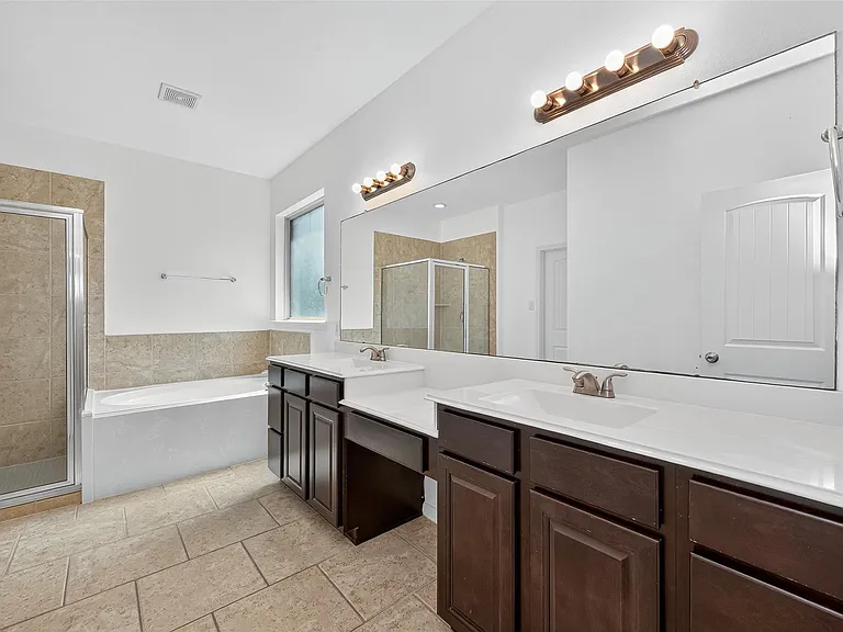 83 W Wading Pond Cir — Photo 33