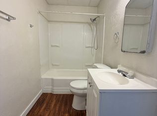 1440 Smith St, Green Bay, WI 54302