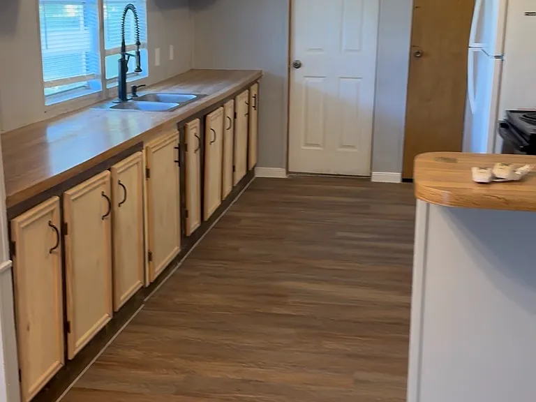 9100 Puritan Way — Photo 9