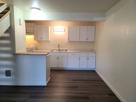 5th image of 614 Grand Ave #20
