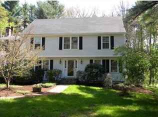 16 Maplewood Rd, Medfield, MA 02052