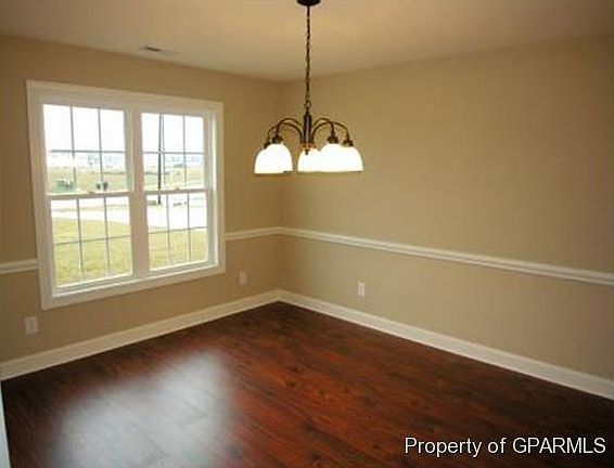 3rd image of 4101A Dixie Ct