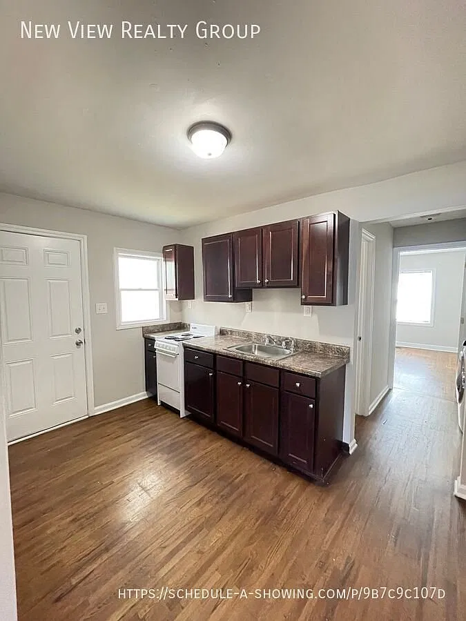 1 bed, 700 sqft, $1,100 — Photo 4
