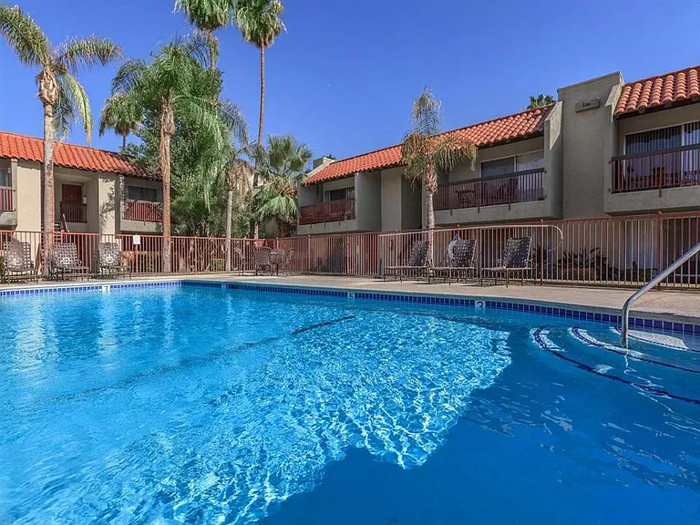Sage Courtyard Apartments — Photo 19