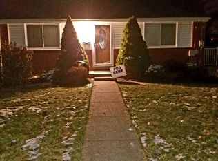524 Firethorne Dr, Monroeville, PA