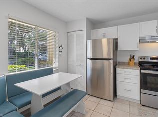 3705 Amberly CIR #F102, NAPLES, FL 34112