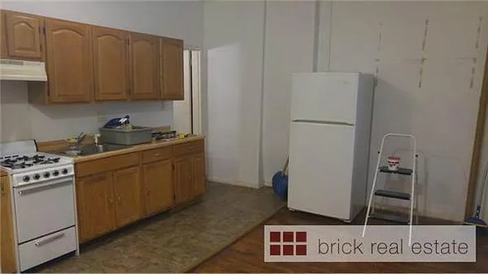 Rented by Brick Real Estate | media 14