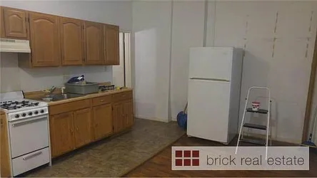 Rented by Brick Real Estate