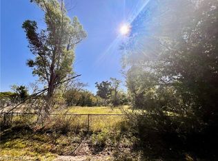 8375 Hart Dr, North Fort Myers, FL 33917