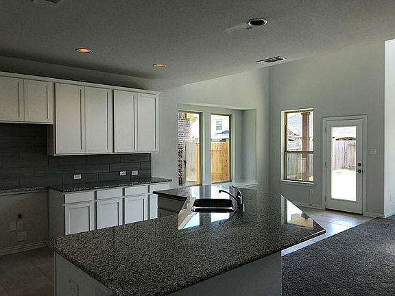 4th image of 3034 Tawakoni Canyon Ln
