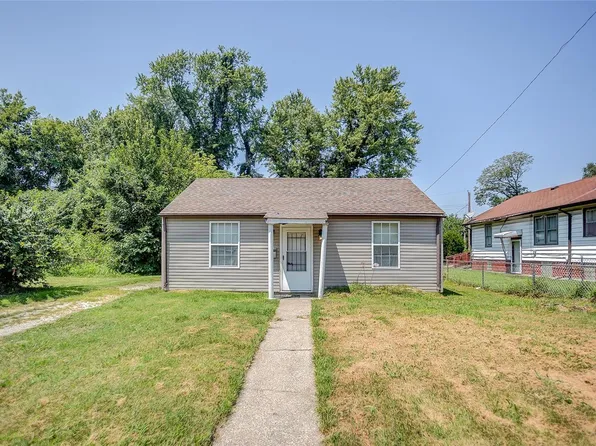 837 N 76th St, East Saint Louis, IL 62203