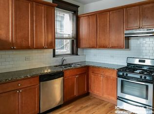 851 W Wellington Ave #851W-2, Chicago, IL 60657