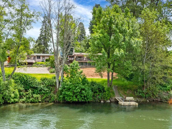3156 Rogue River Hwy, Gold Hill, OR 97525