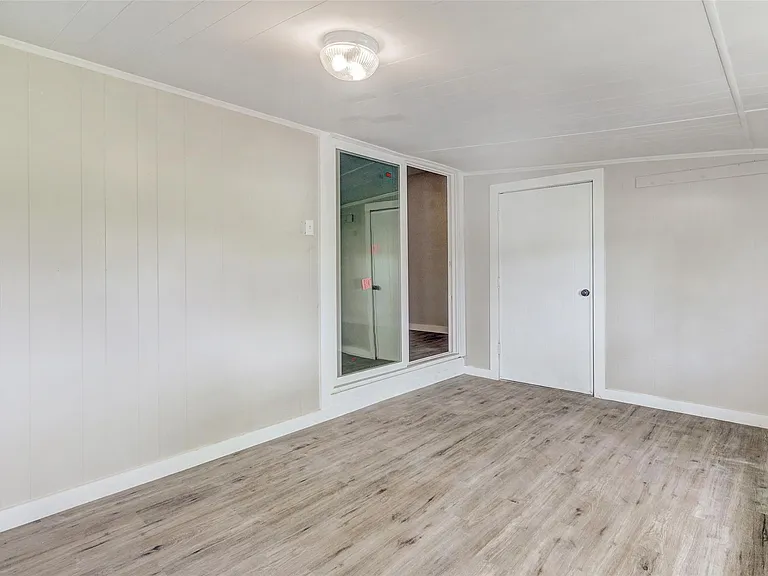 820 Stadium Dr — Photo 16