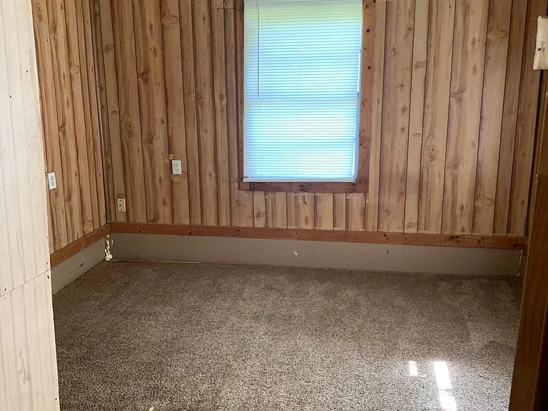 504 1/2 E Khoury Ln — Photo 7