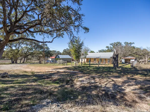 408 ARTHUR ST, Kendalia, TX 78027