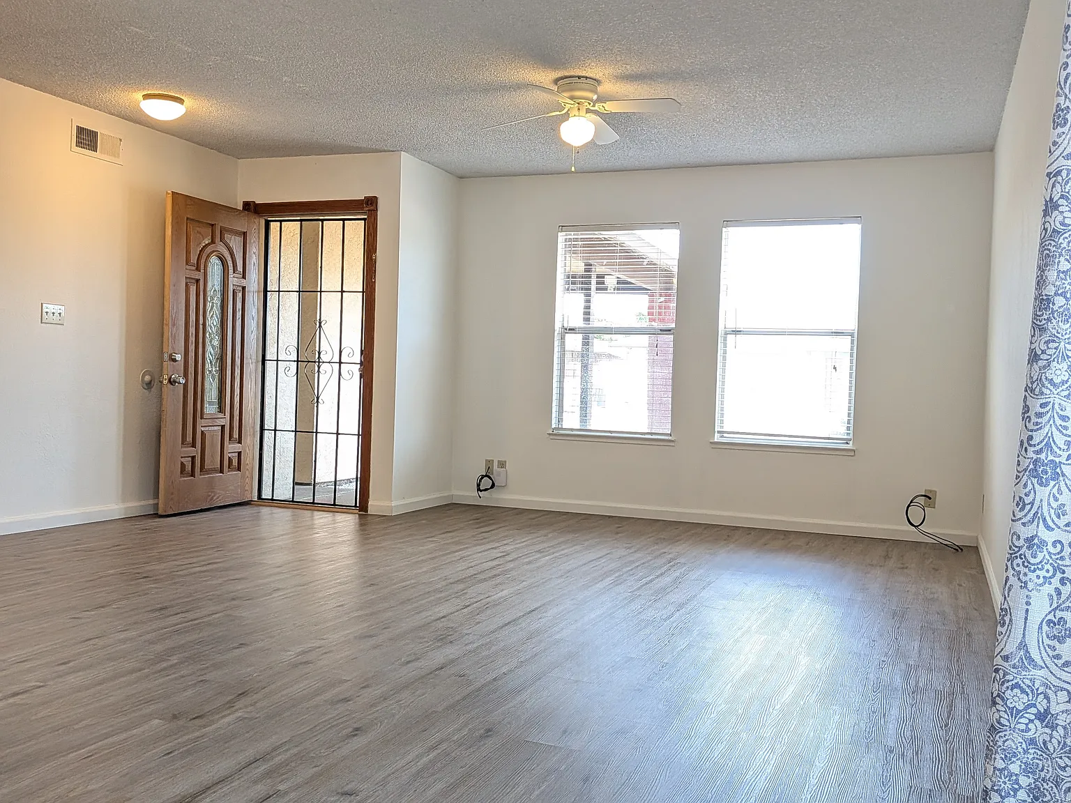 4 bed, 1405 sqft, $3,000 — Photo 1
