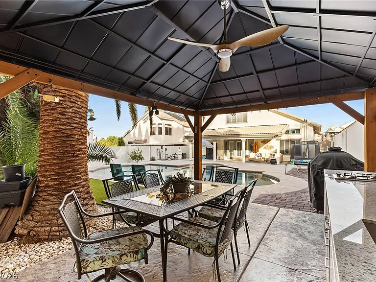 407 Crater Ct — Photo 48