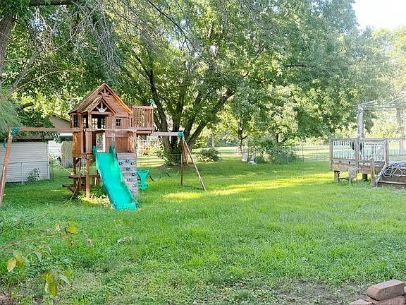 4th image of 7317 Kyle Ave N