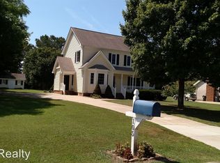 105 Meadows Cir, Knightdale, NC 27545