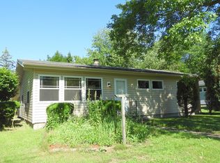 1 Westland Ave, Morrisonville, NY 12962