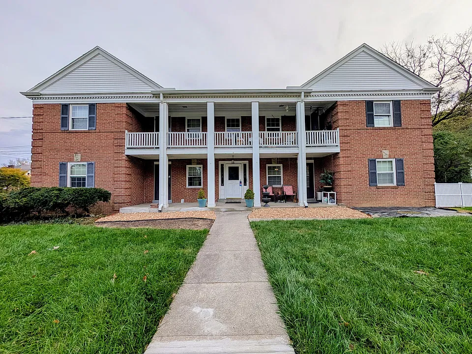 5 Linden Dr #1