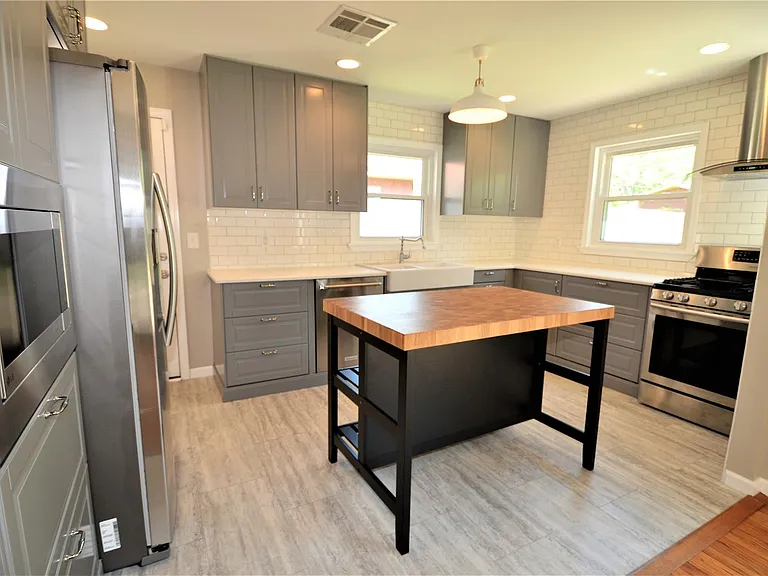 1906 Coulcrest Dr — Photo 11