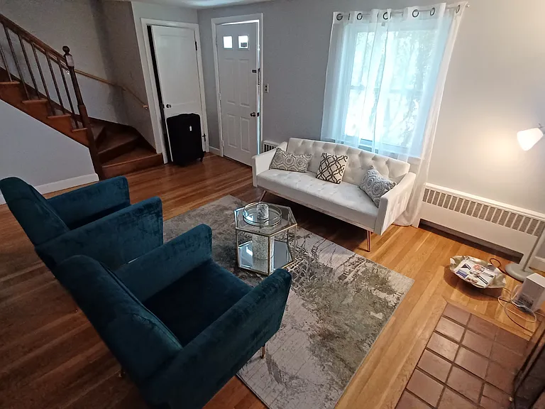 285 Lowell St — Photo 17