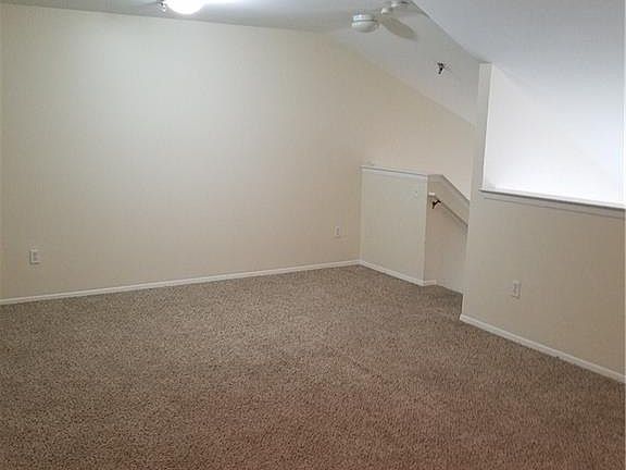 5th image of 23337 Grayson Dr #1