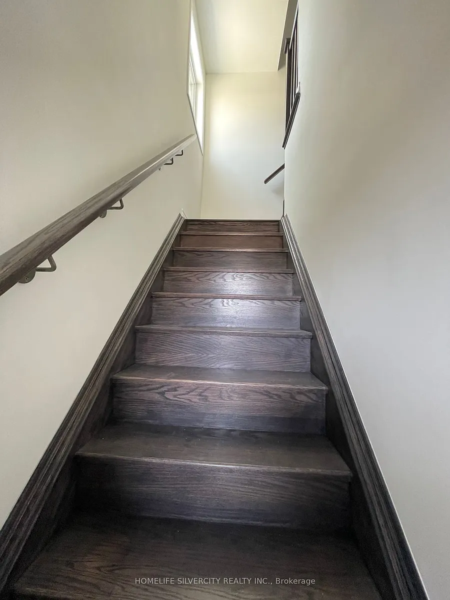 Building Photo - 1081 Danforth Rd #142