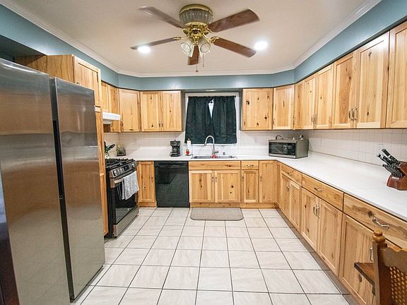 3rd image of 313 Carolina Ave