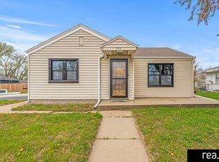 4612 L St, Omaha, NE 68117