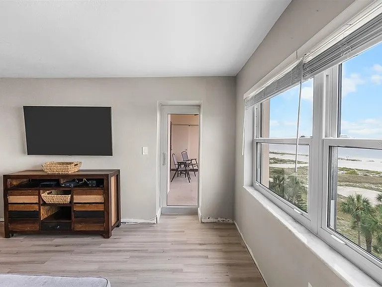 1270 Gulf Blvd #606 — Photo 16