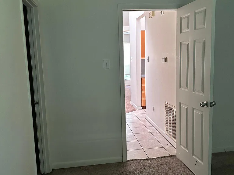 5541 Downing St — Photo 14