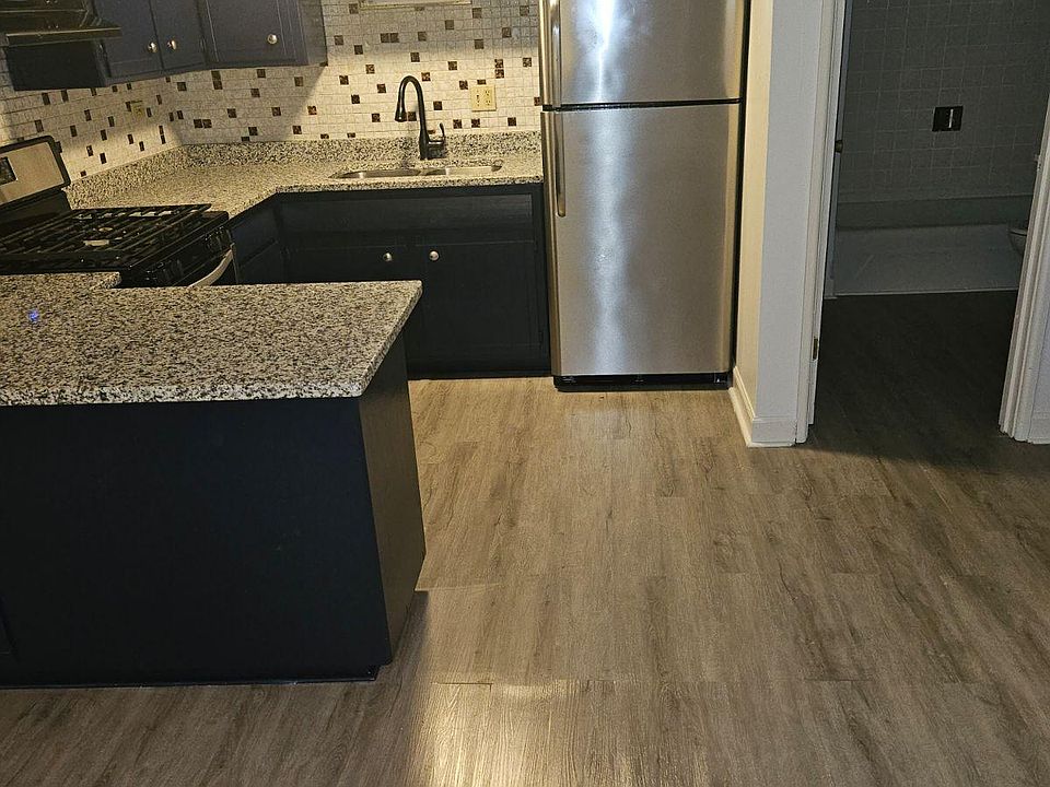 2nd image of 14720 Indiana Ave APT 1N