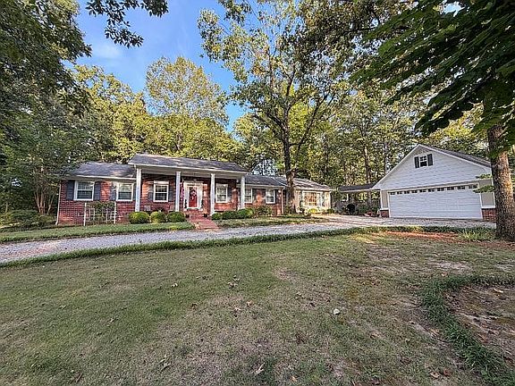 2nd image of 5804 N Shiloh Rd