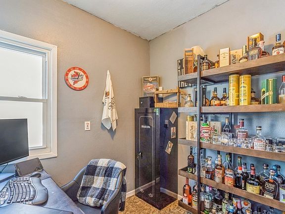 3rd image of 2025 Avery Ave