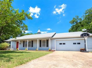 311 3rd St, Whitesboro, TX 76273