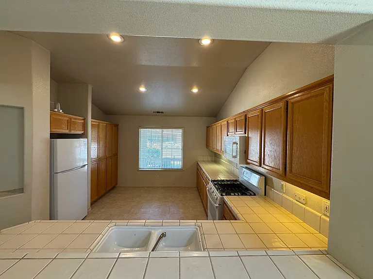 1731 Presidio Ct — Photo 4