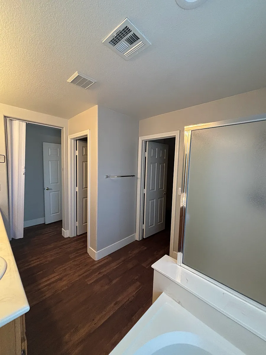 Building Photo - 6525 Night Owl Bluff Ave